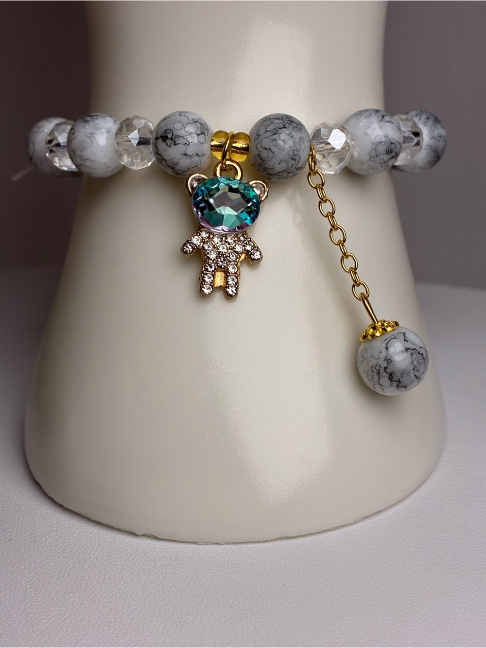 Women’s White Marble Glass Bead Charm Bracelet with Sparkling Teddy New W/O Tags